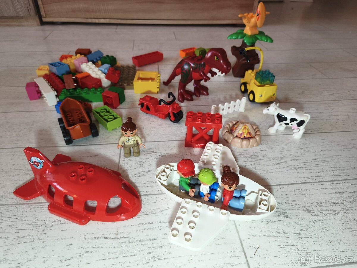 Více sad lego Duplo. - 8