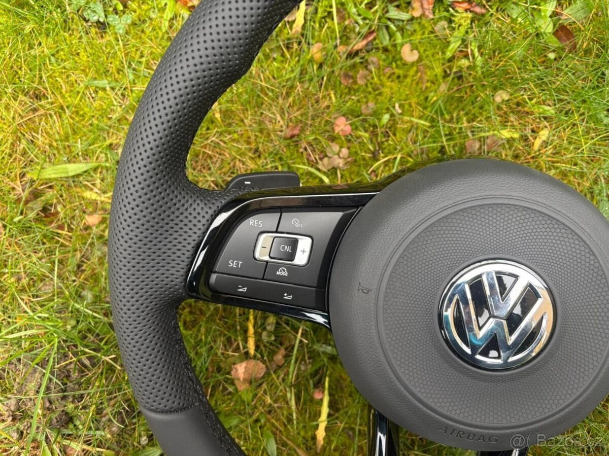 R-line VW VOLANT KOZENY GOLF PASSAT ARTEON - 8