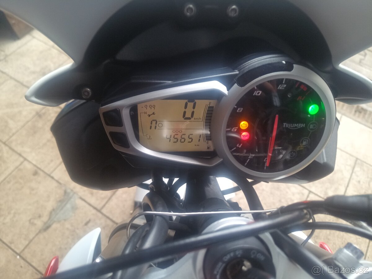 Triumph Street triple 675 - 8