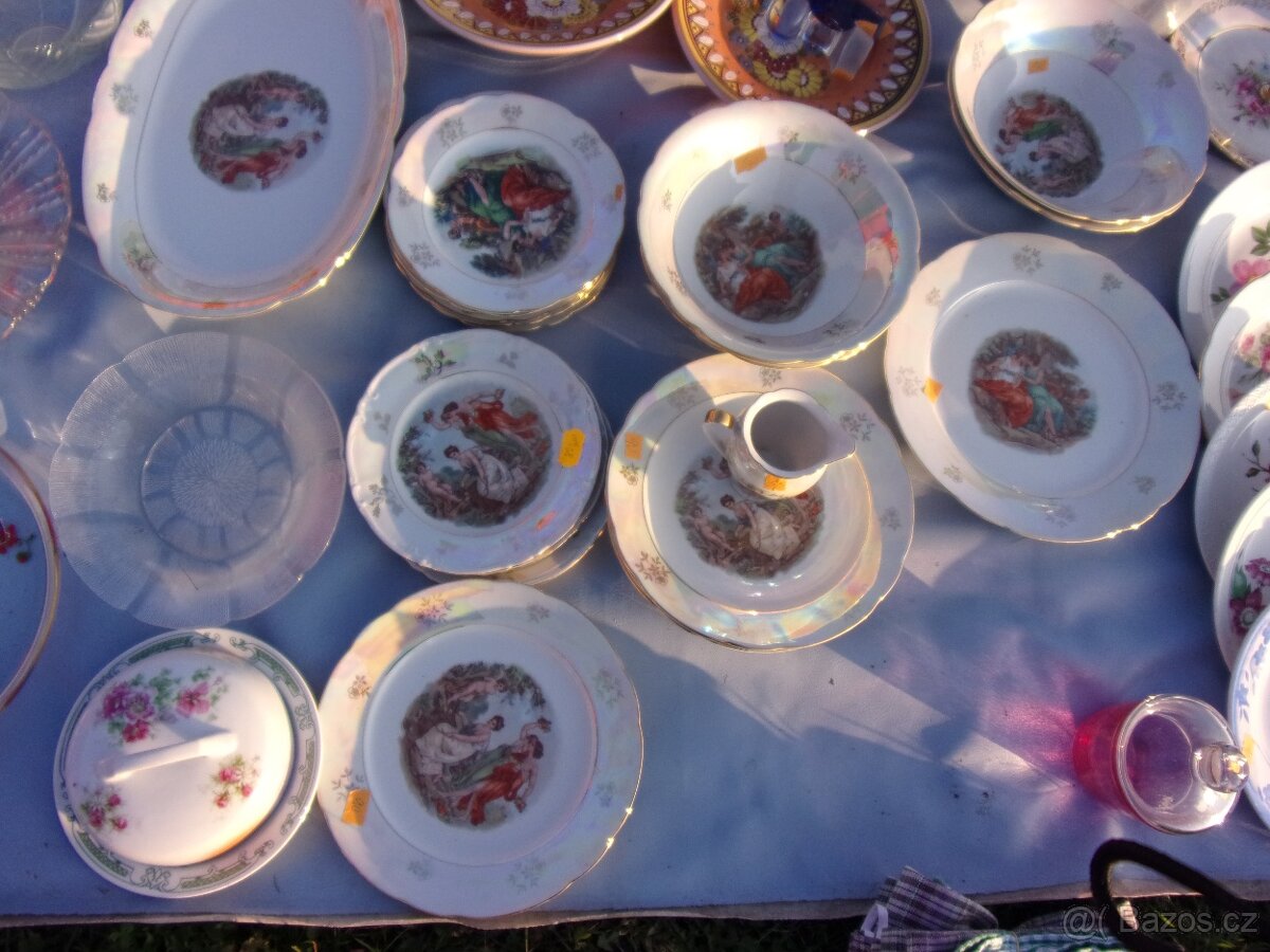 Prodám porcel. talíře,hrnky,skleničky - 8