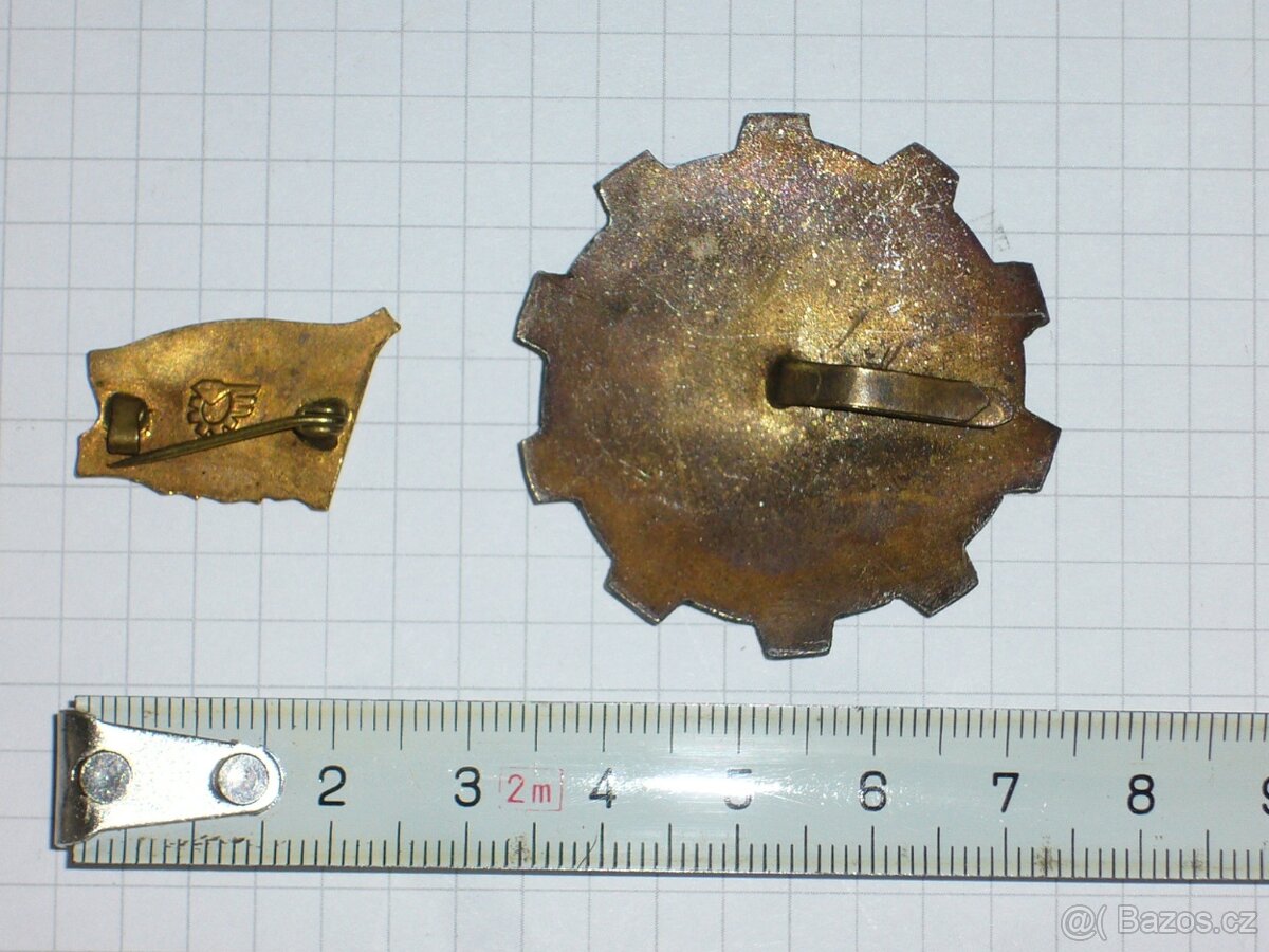 Odznaky Tesla a 1. máj - 8