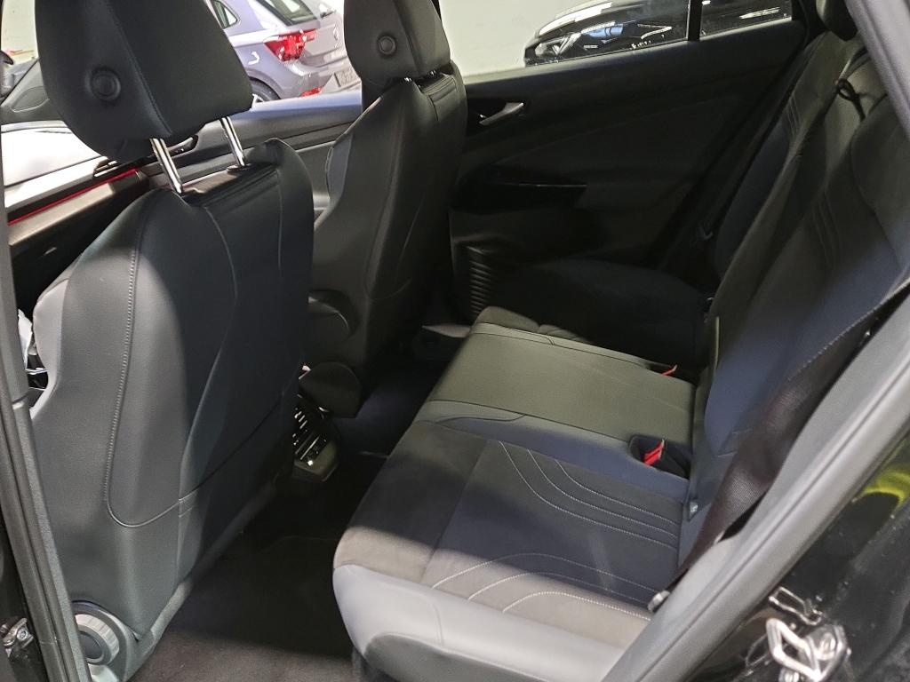 VOLKSWAGEN id.4 82kwh bat. ACC LED 150kW Pro Performance - 8