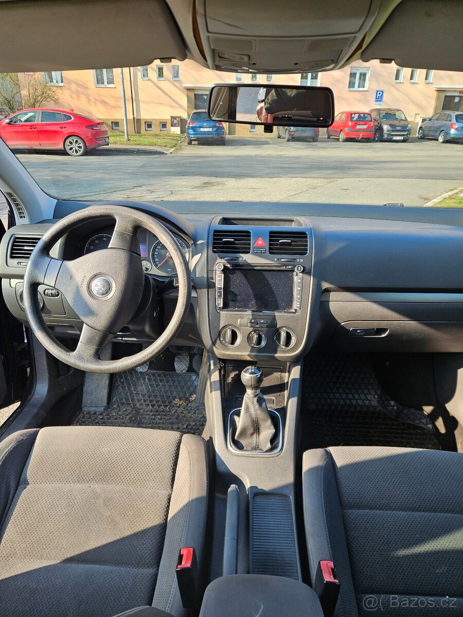 VW Golf 1.6 75kw - 8