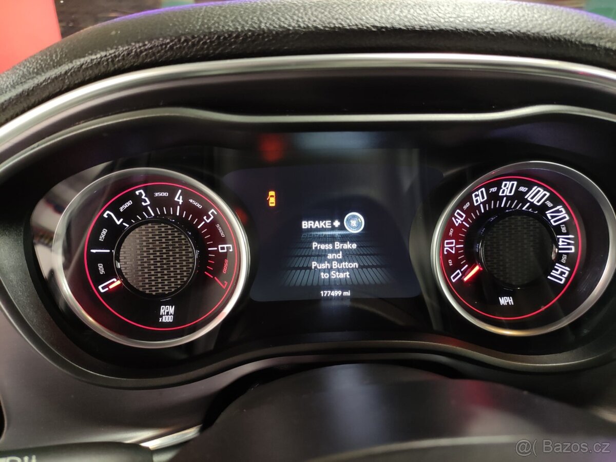 Dodge Challenger 3.6 V6 - 8