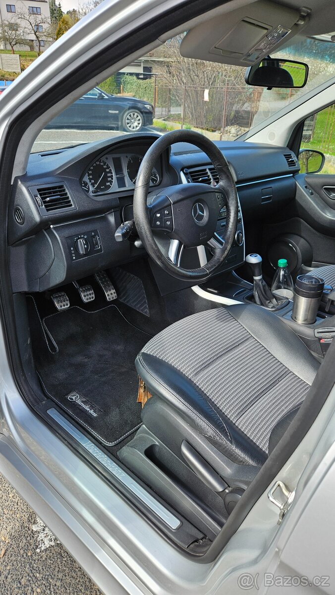 Mercedes-Benz W245 - 8