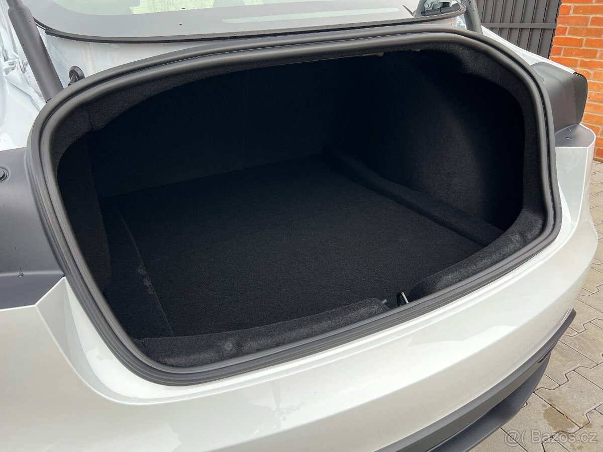Tesla Model 3 Premium Long Range All-Wheel Drive - 8