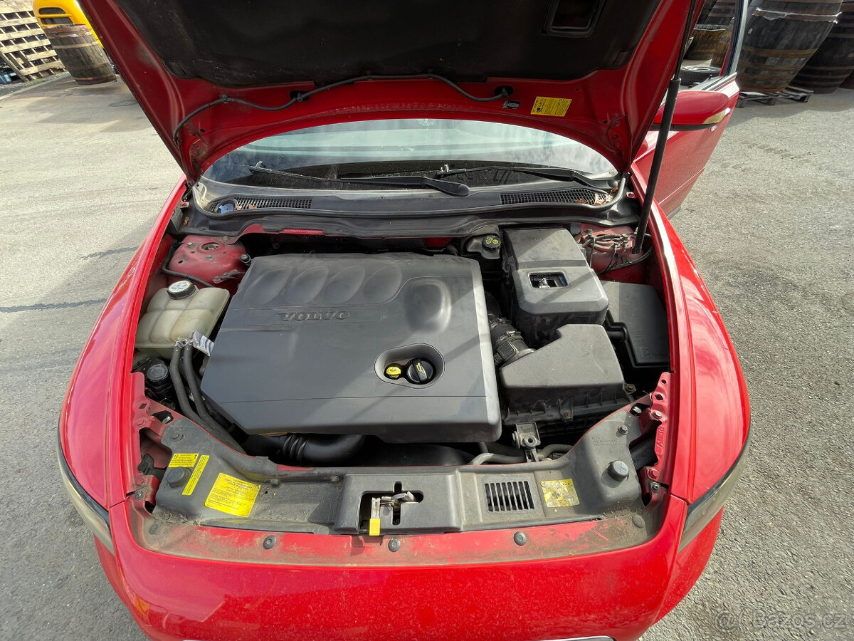 Volvo V50 combi na náhradní díly - 8