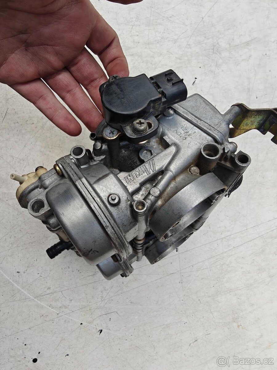 Suzuki GS 500 - motor na díly - 8