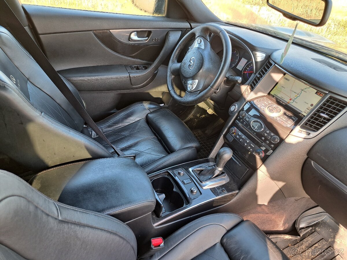 Infiniti fx30sd V9X - 8