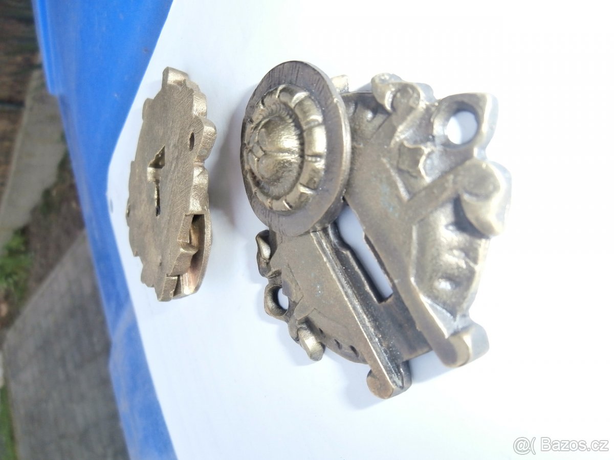 Trezor POPELKA starožitný ozdoby venkovní za 499 - 8