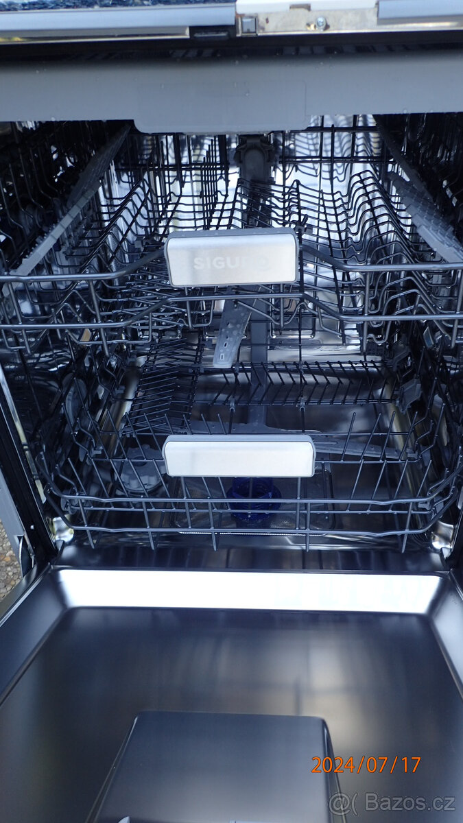 Myčka vestavná SIGURO SGR-DW-B601S Profi Care čt - 8