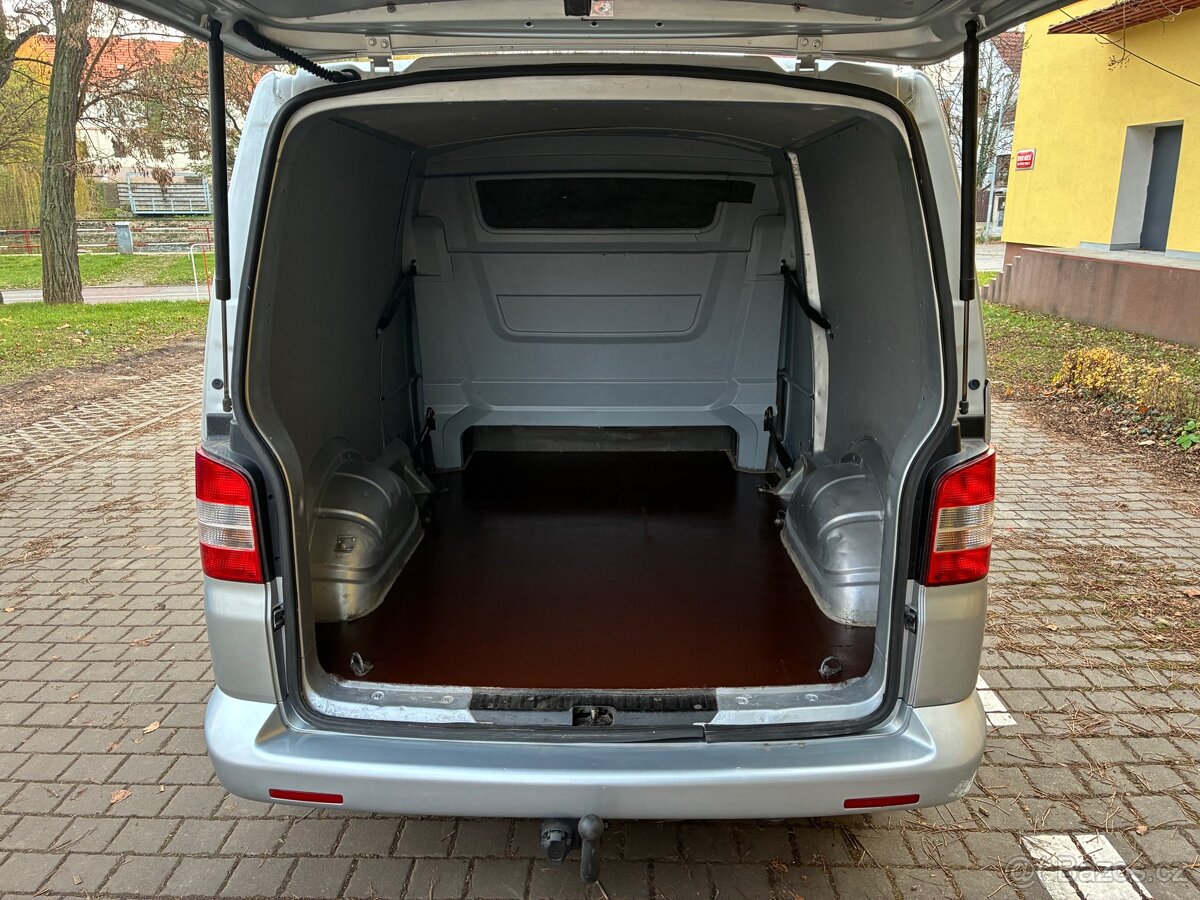 VW Transporter T5.1 - 2.0 - Long - 8