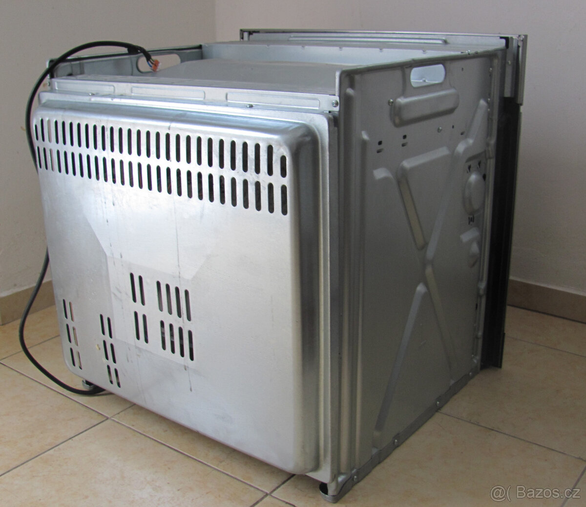 MULTIFUNKČNÍ VESTAVNÁ TROUBA ELECTROLUX - GRIL - 8