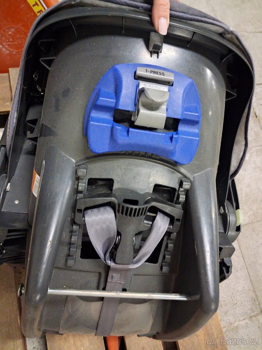 Autosedačka Britax - 8