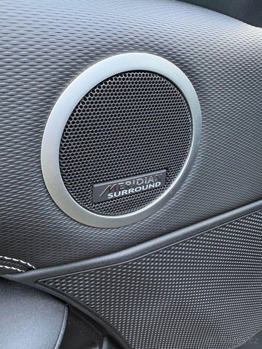 Land Rover Discovery 3.0 I6 D250 MHEV R-Dynamic HSE AWD A/T - 8