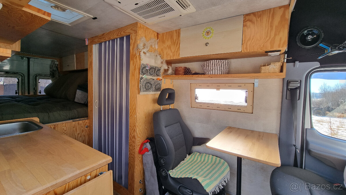 obytne auto MB Sprinter - 8