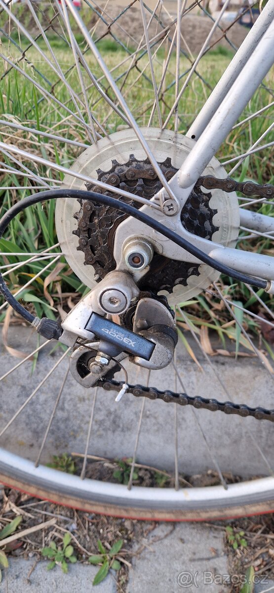 Silniční kolo giant - 8