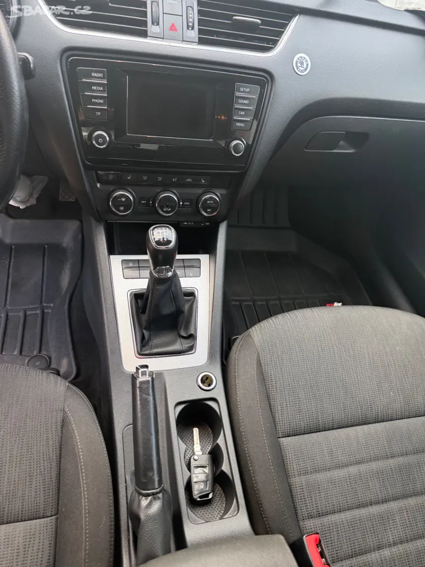 Škoda Octavia 1.6TDi 12/2015 - 8