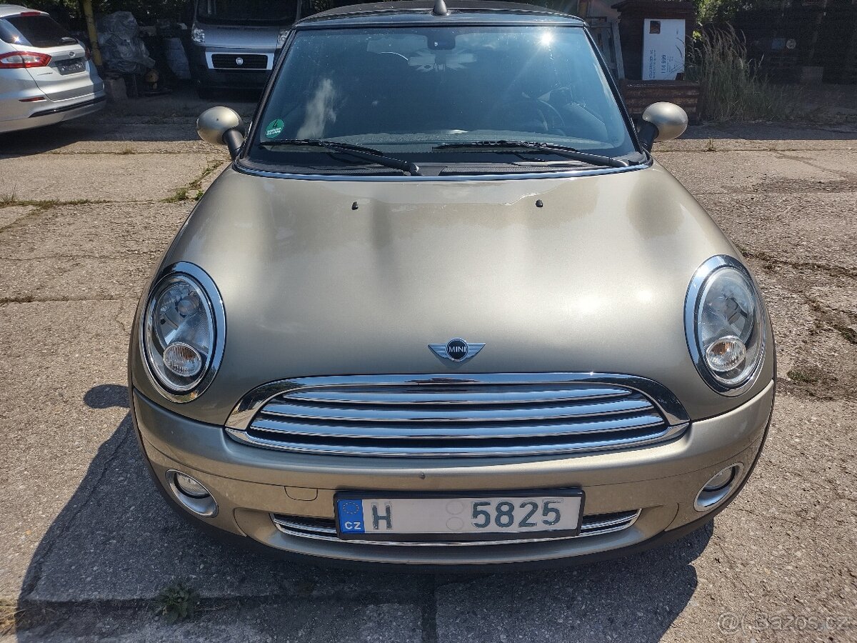 Mini Cooper Cabrio 1.6i 72 kW, najeto 84t km - 8