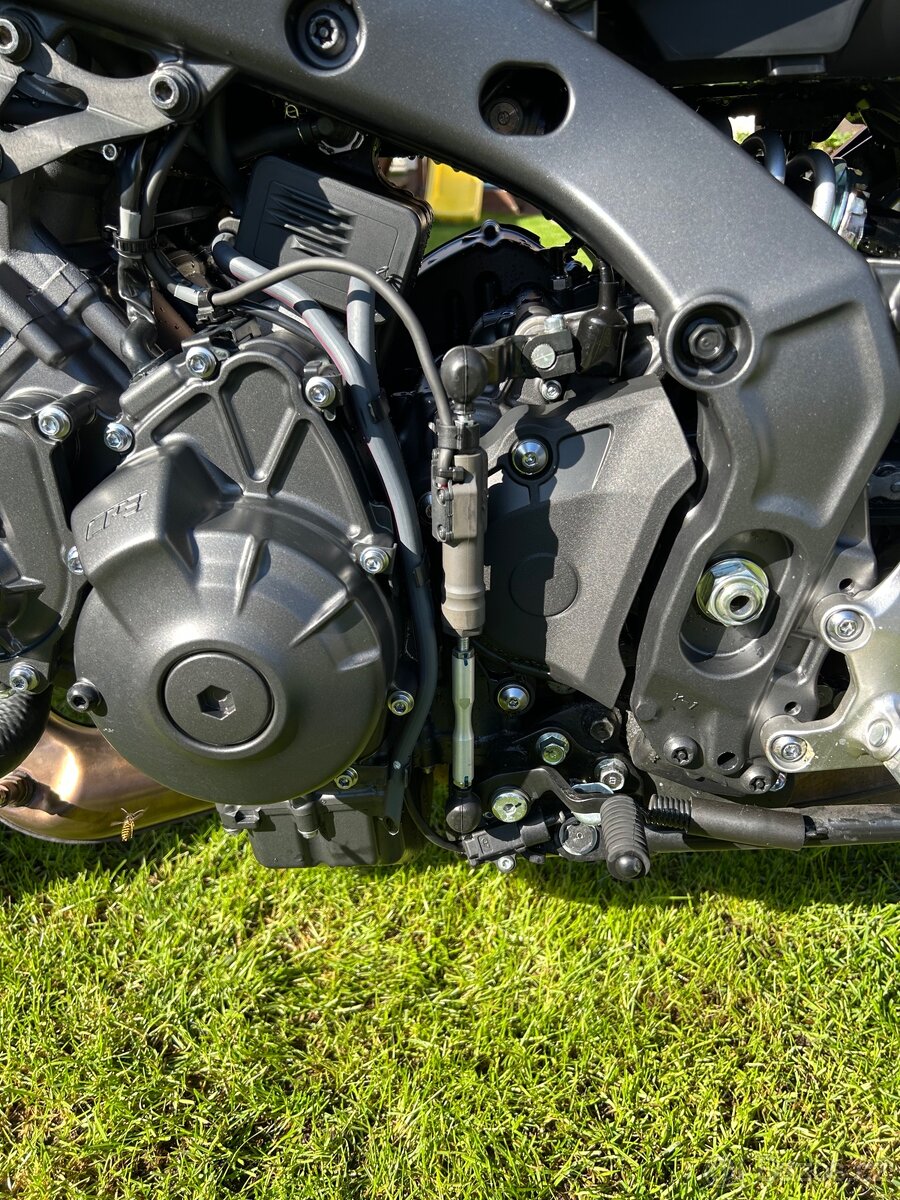 Yamaha MT 09 - 8