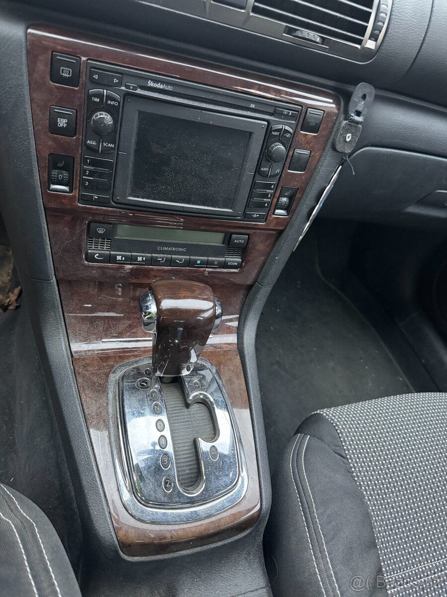 Škoda superb 1.9 TDI 96kw - 8