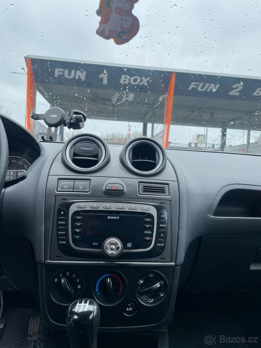 Ford fiesta 1.4tdci 2009 - 8