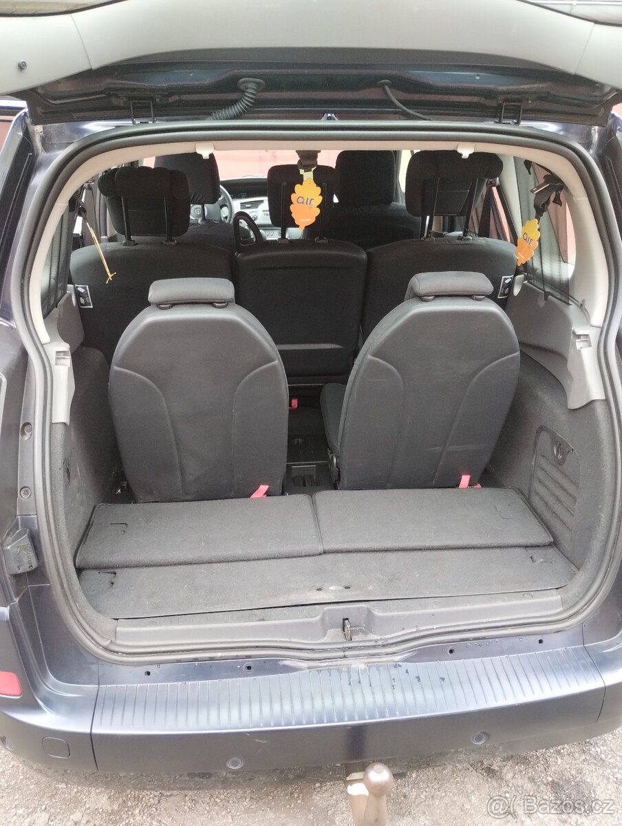 Renault Scénic 7mist 1,9dci - 8