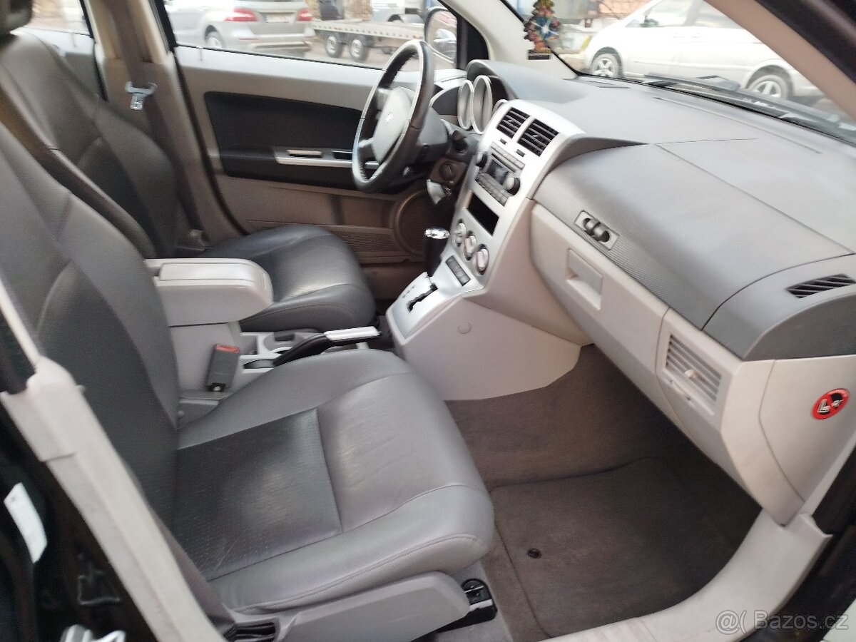 Dodge CALIBER automat 2.0 benzín 2006 - 8