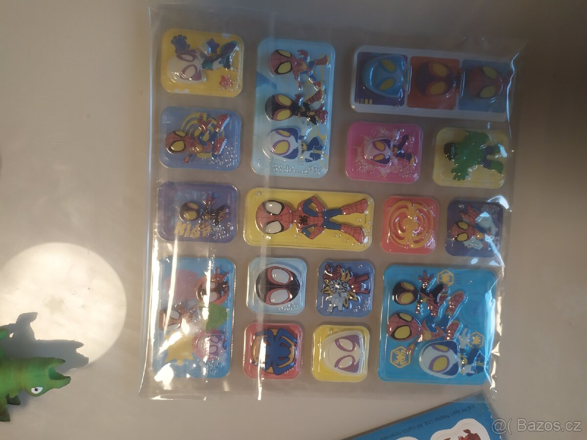 Mix různých hraček - 8