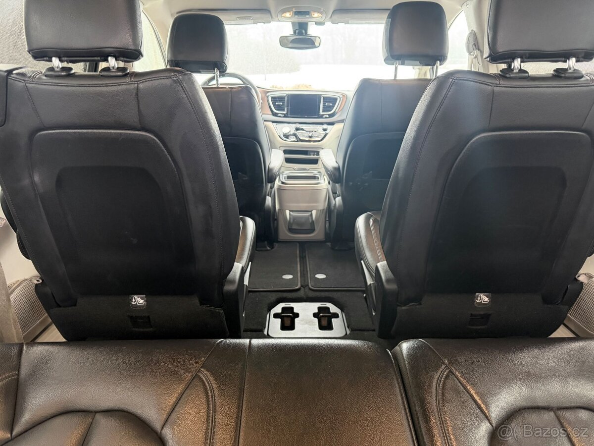 Chrysler Pacifica 3,6 Pentastar Touring 8 míst 2017 DPH - 8