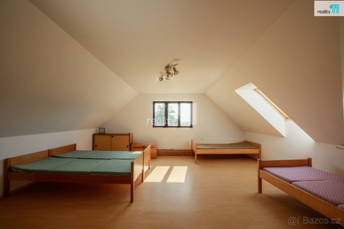 Chalupa nebo rodinný dům v Myslívě - 8