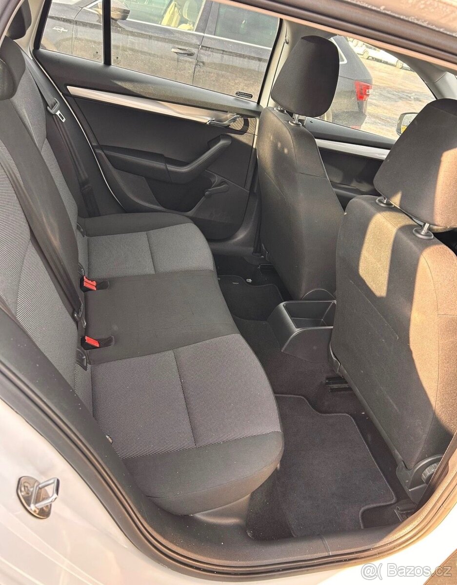 Octavia Combi - 12/2016- TDI, servisováno - 8