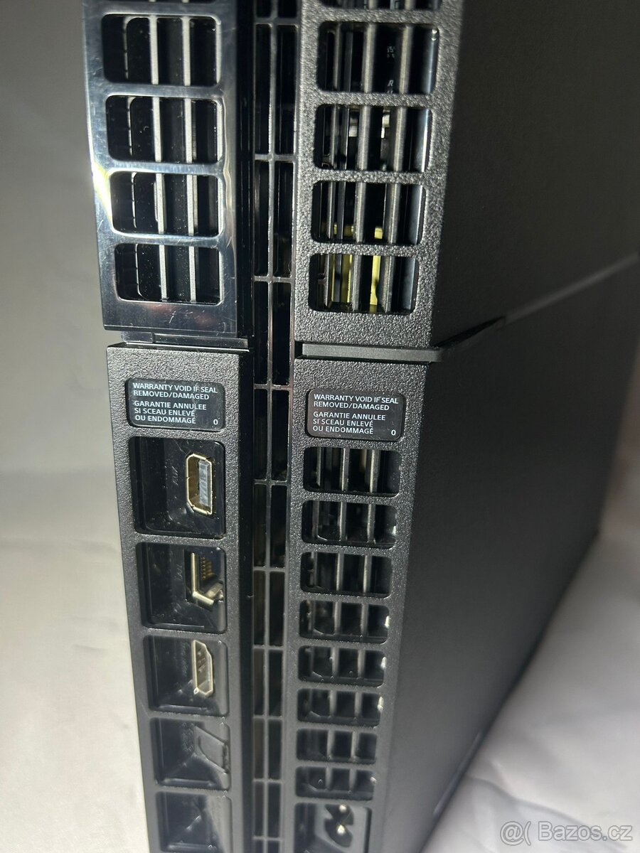 PlayStation 4 1TB + 2 orig. Ovladače+ hry - 8