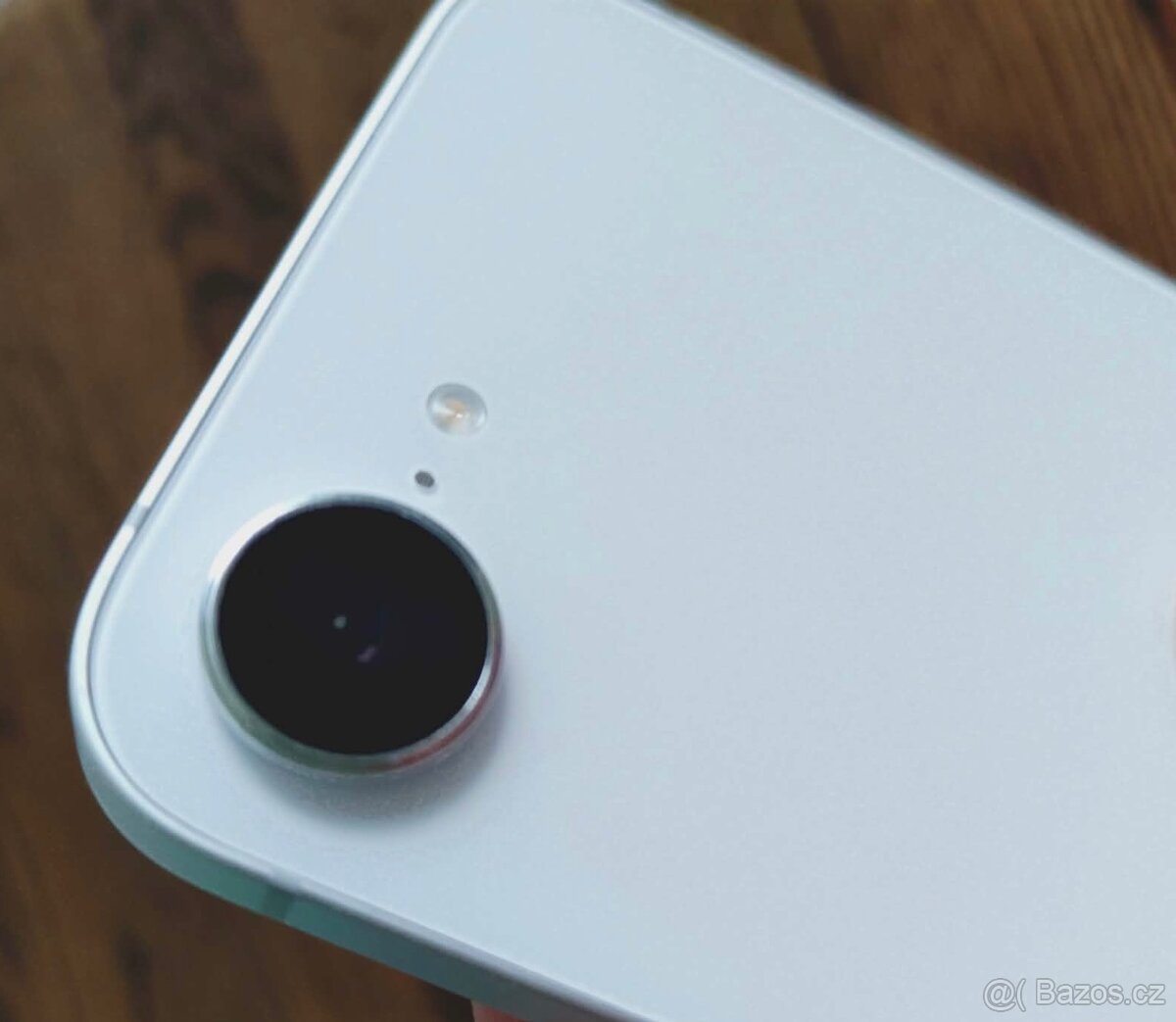 iPhone 16E bílý, 128 GB - 8