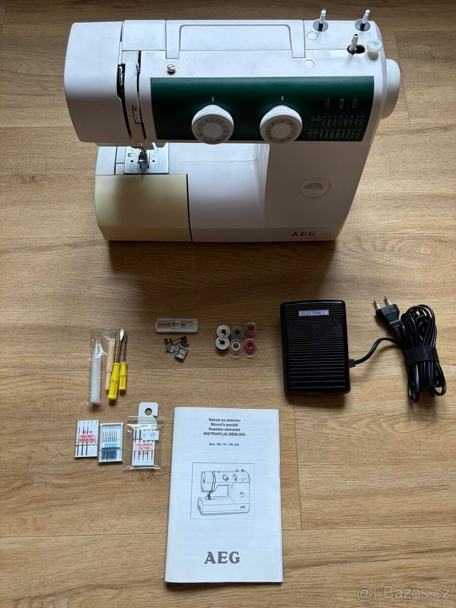 Elektrický šicí stroj AEG - 8