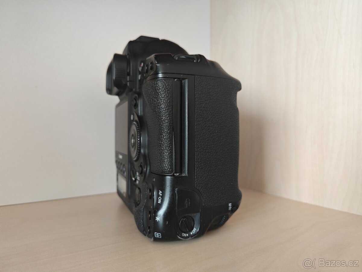 Canon EOS 1D X Mark II - Nová závěrka - 8