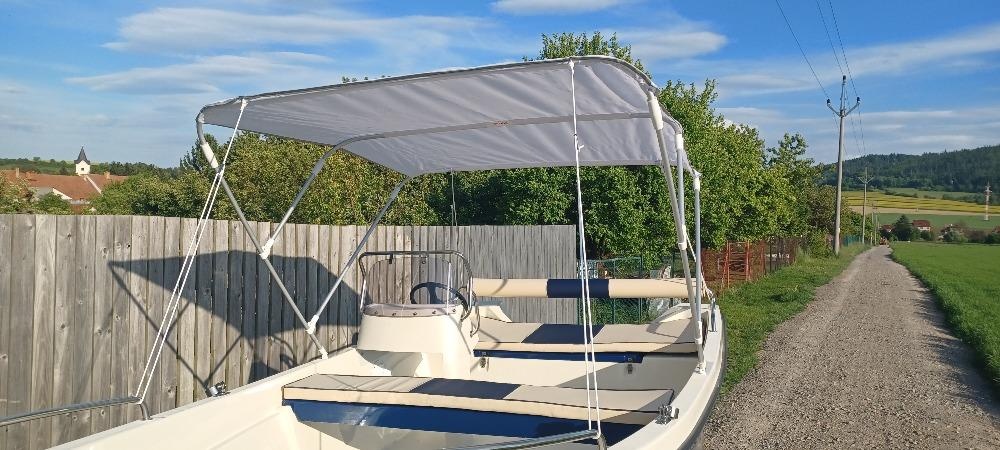 Motorový člun A430 - 8