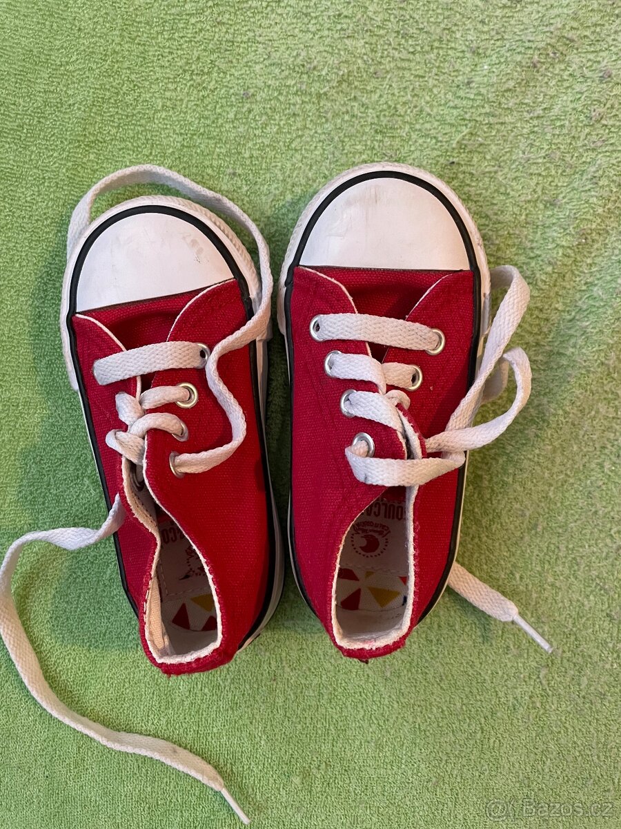 Různé oblečení - 8