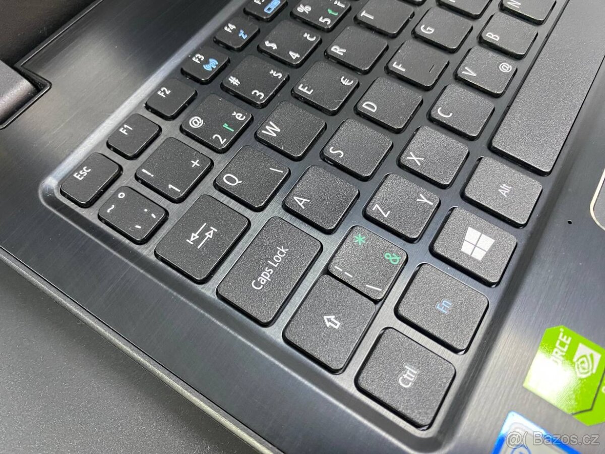 Acer Aspire E15 15,6“/Intel Core i5-7.gen/SSD 240GB/RAM 8GB/ - 8