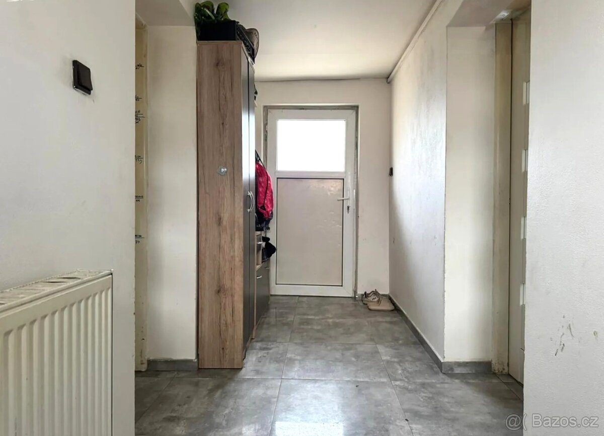 Prodej, rodinný dům 3+1, 466 m2, Božice, okr. Znojmo - 8