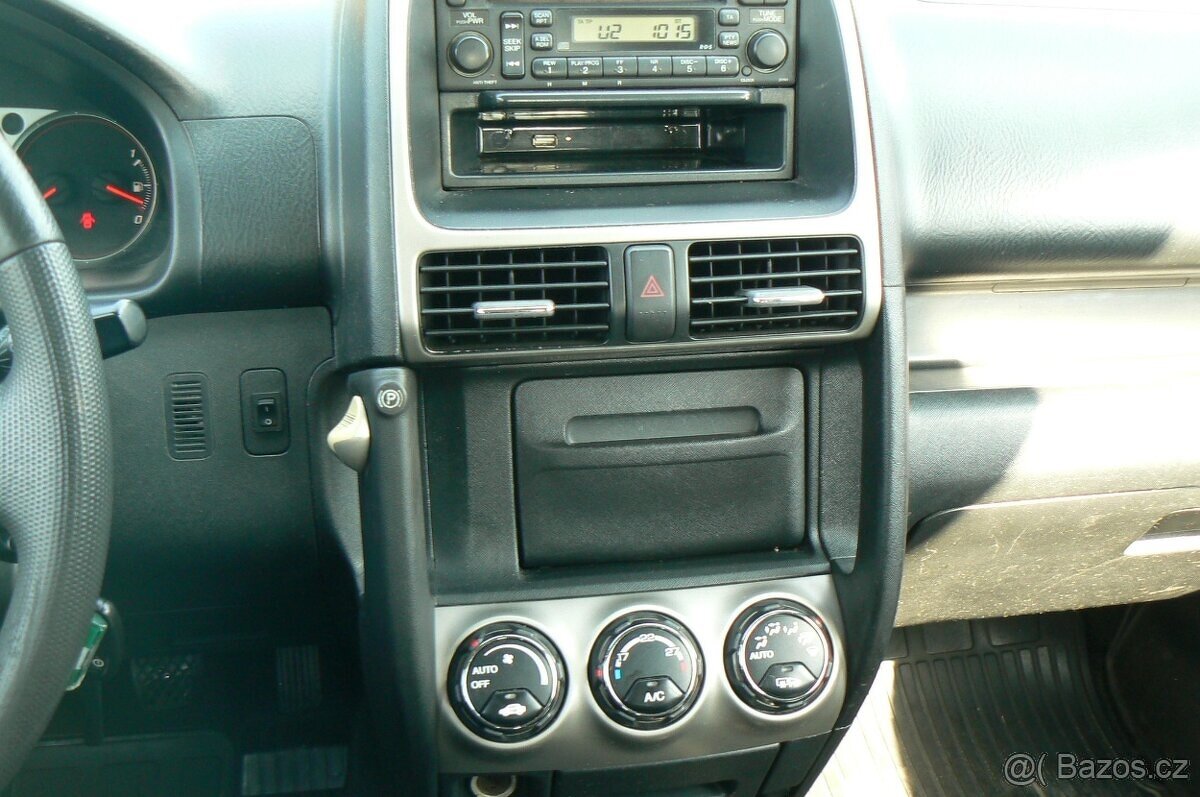 Honda CR-V 2.0 I-VTEC 2005 -4X4 ČR - 8