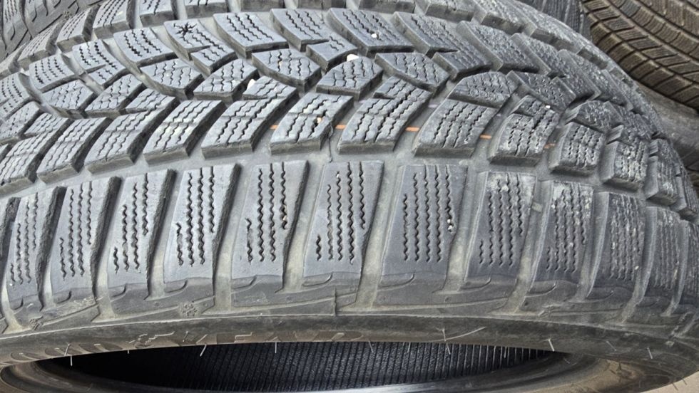 Zimní pneu 205/55/19 Good Year - 8