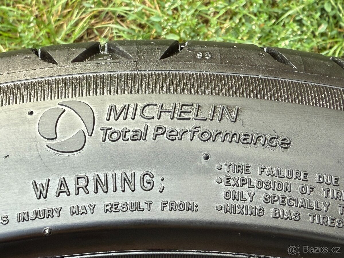 2x Letní pneu Michelin E-Primacy - 225/45 R17 - 95% - 8