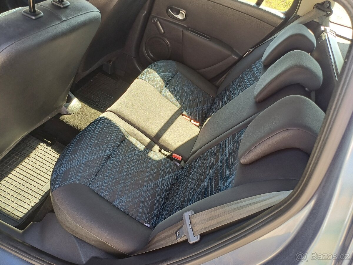 Predám Renault Clio Grandtour 1.2 benzín ,55kw rok výroby 20 - 8