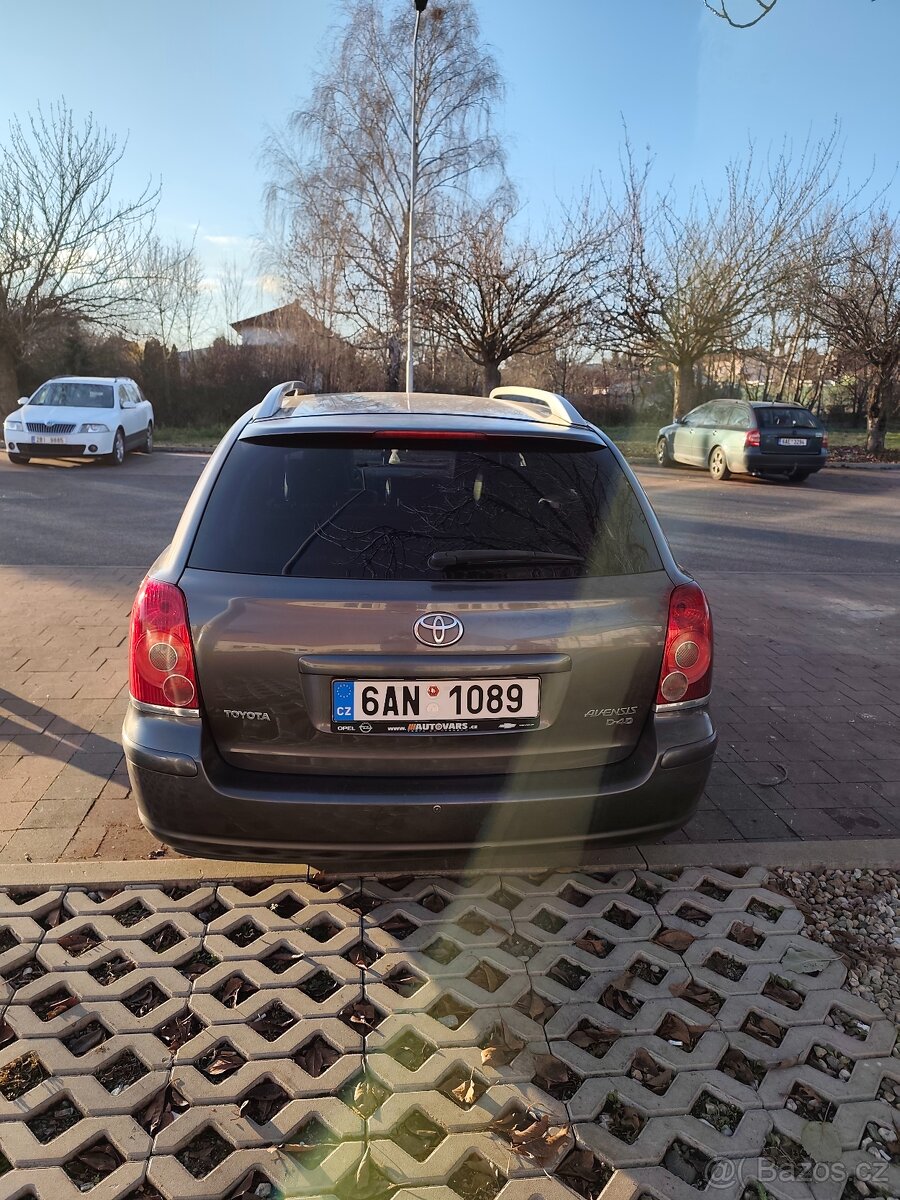 Avensis t 25 combi - 8