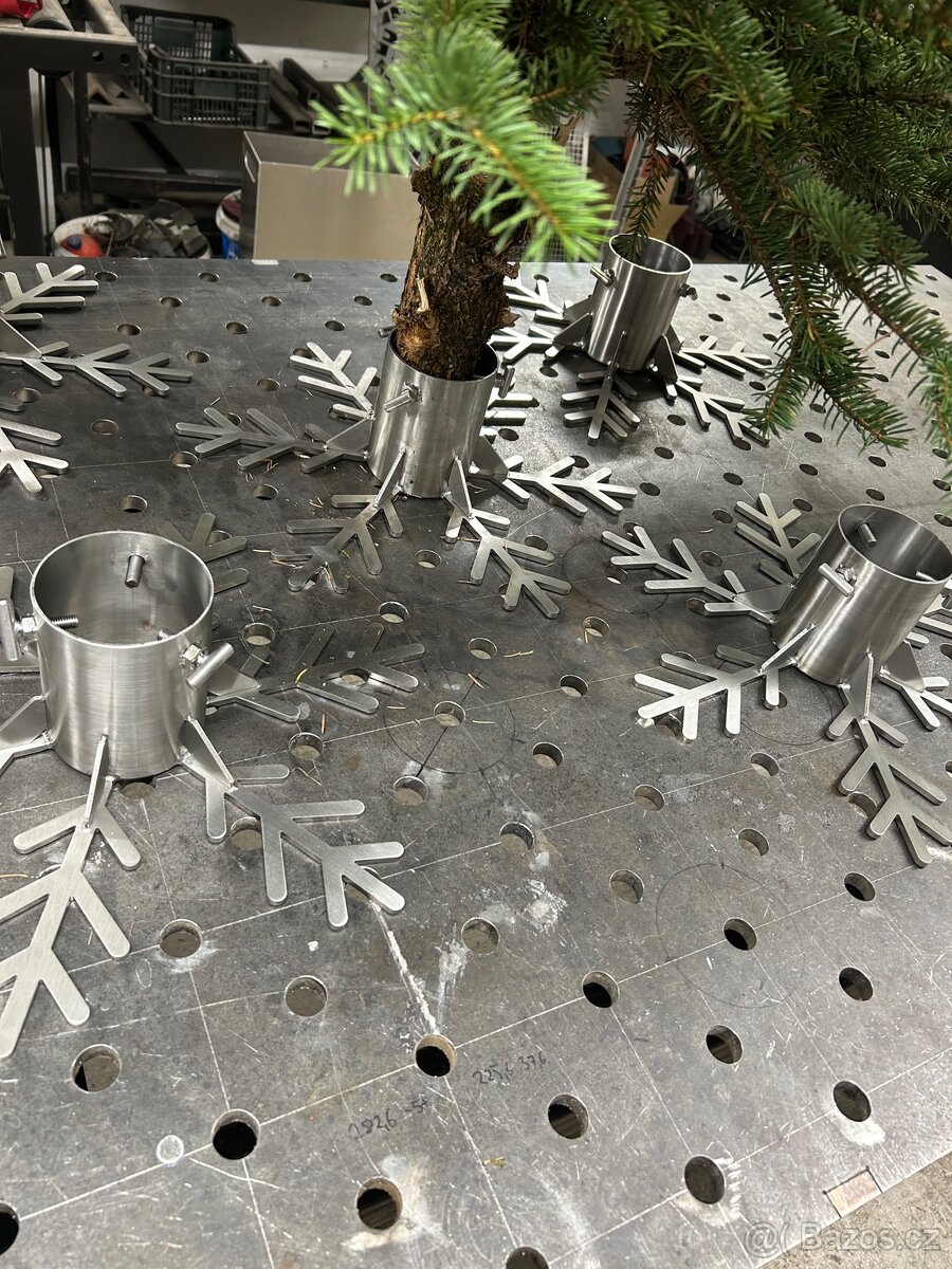 Stojánek na stromek - 8