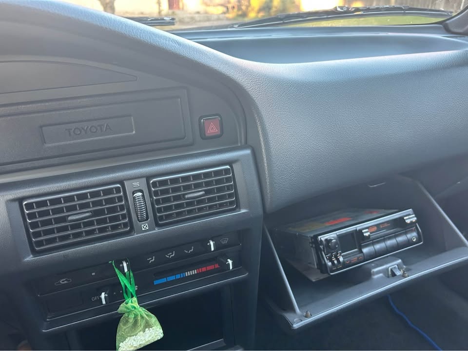 Toyota Corolla liftback E9, r.v. 1991_veterán - 8