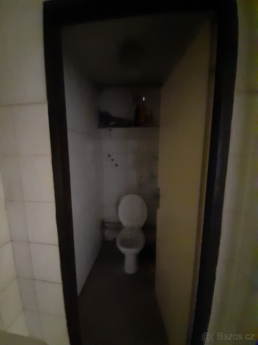 Pronájem skladu Bílina - 8