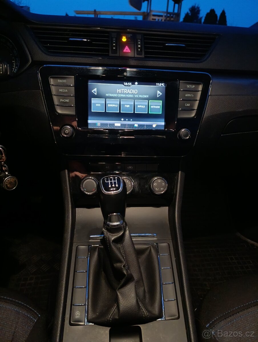 Prodám vozidlo Škoda Superb combi - 8