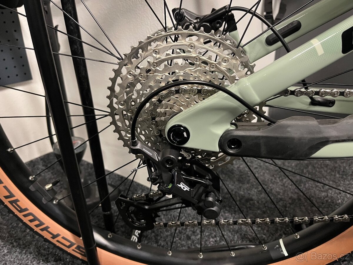 CUBE Stereo Hybrid ONE44 HPC RACE 800 vel.M a L 2026 NOVÉ - 8